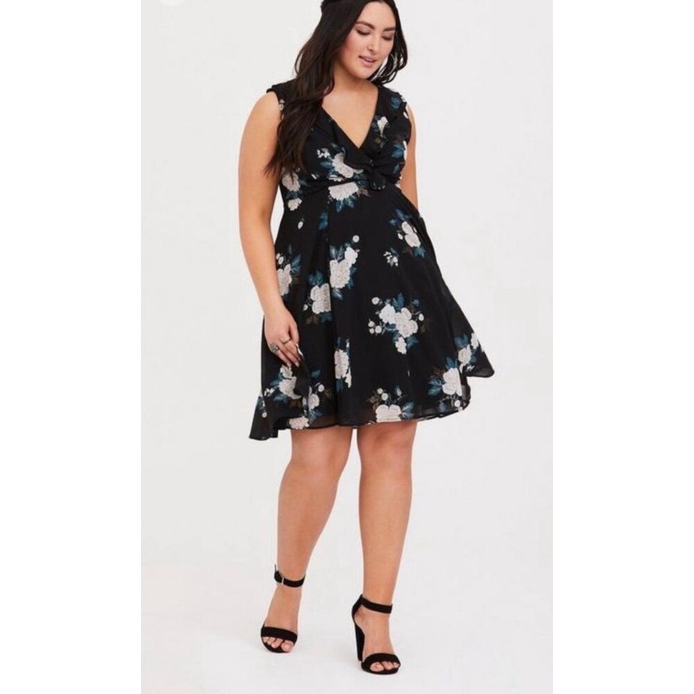 Plus Size 24 Black Floral Chiffon Dress Ruffle V Neck Lace Up Back